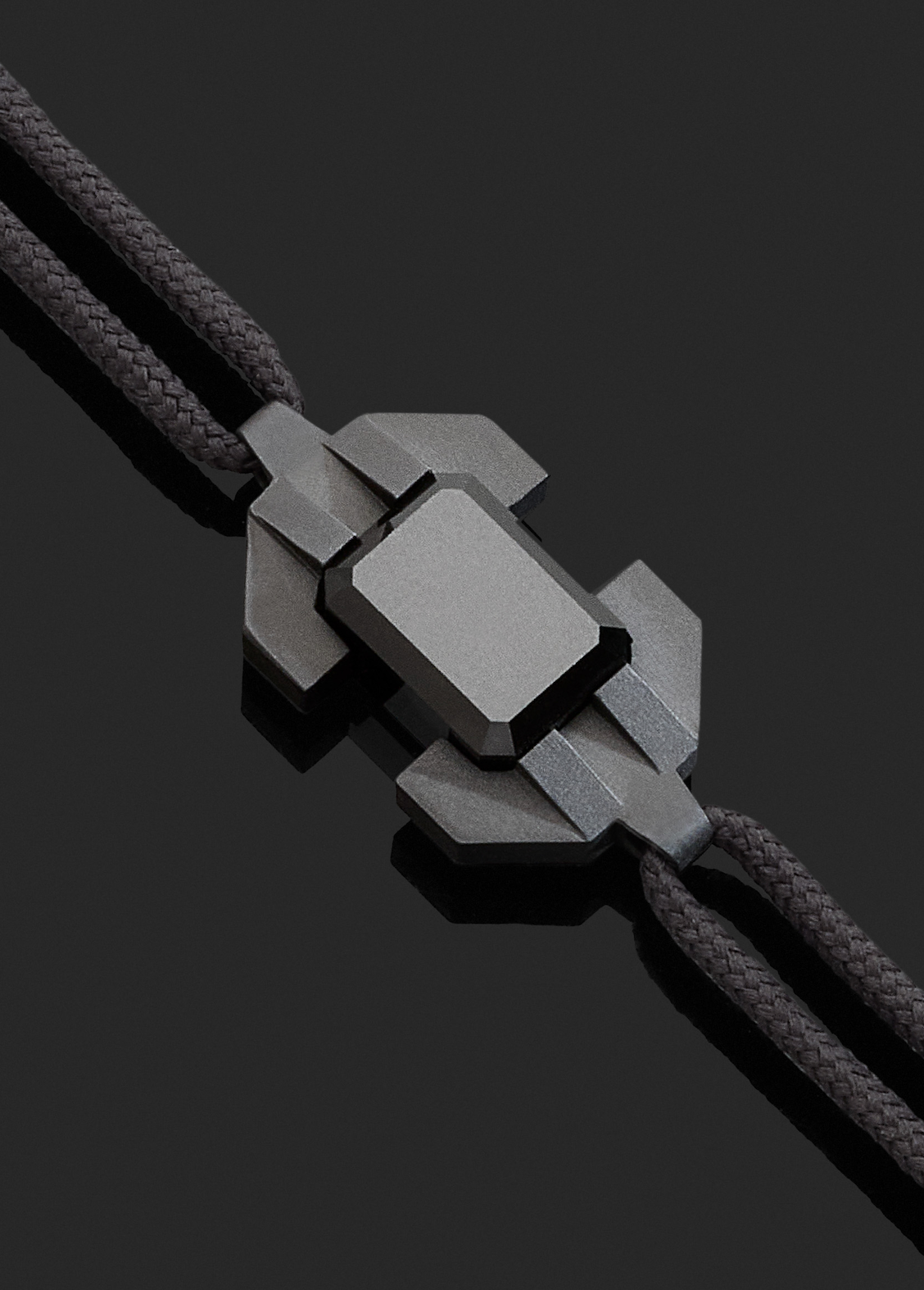 Bracelet titane microbillé, DLC noir et jade noir